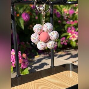 Blush Bloom Flower Keychain 🌷